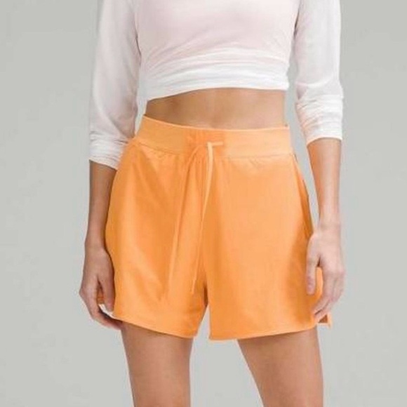 Lululemon Shorts Women's Mango Dream License To Train High Rise
Workout - Picture 3 of 7